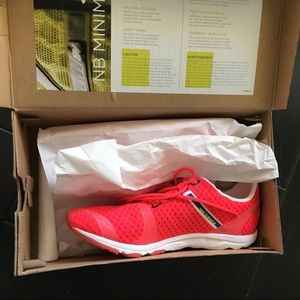 Women’s New Balance Minimus Road Runners NWT